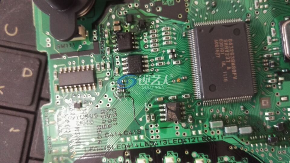 用去胶液清洗后